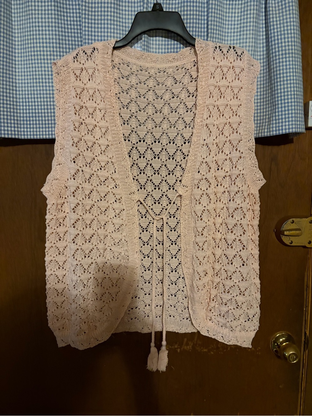 SHEIN Curve Open Knit Tassel Vest in Blush Pink